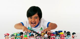 Sólo tiene 6 años, ya es estrella de YouTube y tendrá su línea de juguetes en Walmart