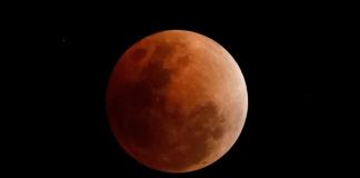 El eclipse lunar de julio, el más largo del siglo y acompañado de otro fenómeno