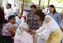 Rosy Fuentes pone en marcha las Jornadas Médicas y de Servicios para Adultos Mayores