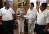 Entrega Alcalde cheque de 1 millón de pesos a Bomberos