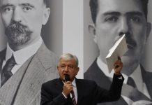 Subastas petroleras serán suspendidas hasta revisión de contratos: AMLO