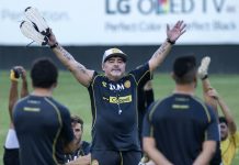 Dorados de Sinaloa golea 4-1 al Cafetaleros en debut de Maradona