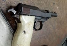 POLICÍAS MUNICIPALES CAPTURAN A UNA PERSONA CON UNA PISTOLA Y CARTUCHOS EN RINCÓN DE URÍAS