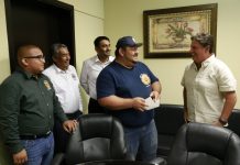 Entregan apoyos a Bomberos Veteranos de Mazatlán y Villa Unión