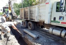 Da JUMAPAM solución a problema de drenaje en el Fraccionamiento Estadio