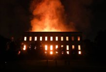 Un fuerte incendio devora el Museo Nacional de Brasil: «No va a quedar nada»