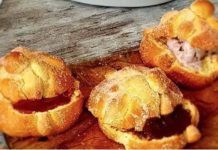 Nadie lo pidió, pero ya está aquí el Pan de Muerto relleno de mole