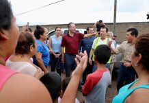 Supervisa Quirino zona devastada de Escuinapa