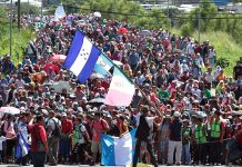 Peña Nieto lanza plan de empleo y educación para migrantes