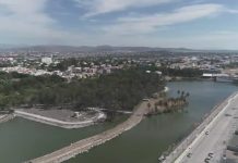 Se Construyen los Andadores en el Parque Central