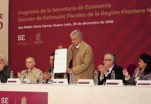 López Obrador firma decreto de estímulos fiscales para la frontera norte