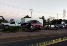 Balacera de carro a carro frente al Club Muralla