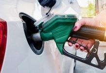 BAJA A 10 PESOS EL PRECIO DE LA GASOLINA