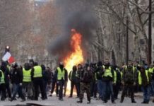 Se extienden las protestas contra Macrón por toda Francia