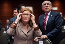 Tarde o temprano se aprobará ley para reducir comisiones bancarias: Clouthier