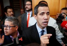 Fiscal general de Venezuela pide prohibir la salida del país al opositor Juan Guaidó y bloquear sus cuentas