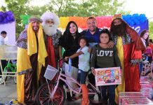 Llegan los Reyes Magos a Elota