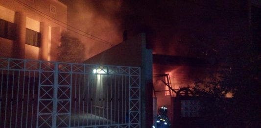 Ocasiona veladora voraz incendio