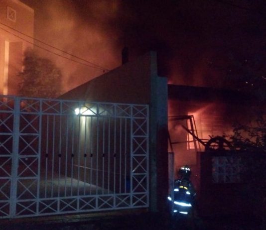 Ocasiona veladora voraz incendio