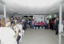 Se manifiestan trabajadores del Hospital General