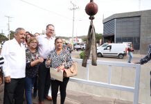 Inicia Quirino la colocación de más de 3 kilómetros de barandal en el arroyo de Santa Fe