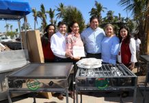 Entregan equipos productivos para negocios en Teacapán y Escuinapa