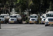 Gobierno de AMLO cierra compra, sin licitación, de 671 pipas por 92 mdd