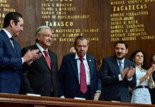 No descartar ‘Cuarta Constitución’: AMLO