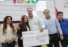 Beneficia Quirino a más de 200 jóvenes con Becas de Transporte en Badiraguato