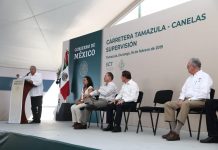 Acompaña Quirino a AMLO al inicio de carretera en Durango