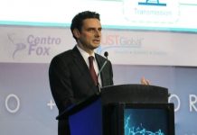 Presidente de la CRE tiene conflicto de intereses, revela AMLO