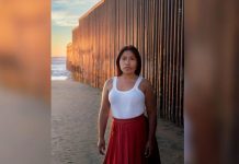 “Sin muros”: Yalitza Aparicio posa en la barrera fronteriza de Tijuana