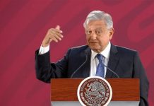 López Obrador llama al diálogo por reforma educativa y descarta represión