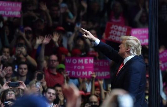 Reitera Trump amenaza de cierre de frontera y da fecha, sería próxima semana