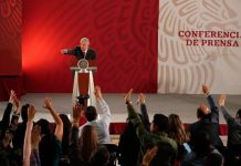 López Obrador revela firma de contratos de inversión en Pemex