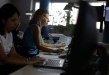 Mexicanos siguen confiando en su compu para hacer compras en línea