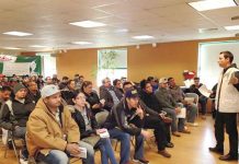 Abandonan a paisanos en Estados Unidos; México cerró centros de asesoría