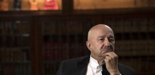 Netflix estrenará ‘1994’, serie con testimonios de Carlos y Raúl Salinas de Gortari