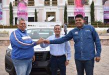 Recibe Ayuntamiento de Rosario donación de vehículo.
