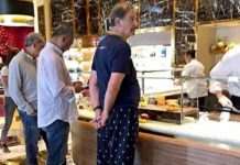 Se pasea Fox en pijama en Las Vegas