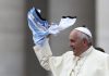 Papa Francisco dice que Lionel Messi ‘no es Dios’