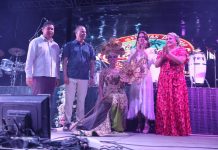 Corona Quirino a Ariadne I, reina de las Fiestas de Las Cabras