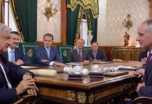 AMLO se reunió con comisionado de Grandes Ligas, Rob Manfred