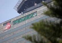 Deuda de Pemex no crecerá, refrenda AMLO; culpa a Fox y Calderón