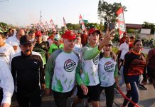 Con caminata multitudinaria Quirino inaugura modernización del blvd. Arjona