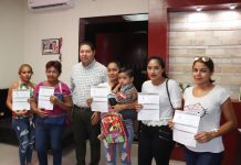 Alcalde entrega apoyos a madres trabajadoras del programa Bienestar de Niñas y Niños.