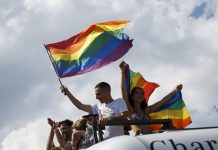 Alemania busca prohibir terapias de conversión para homosexuales