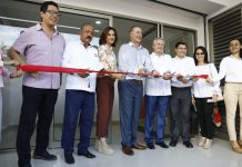 Inaugura Quirino Centro de Negocios y otra calle en el Mercado de Abastos