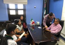 Apoyará el Dr. Pineda proyecto de alumnos para una Casa Inteligente con Invernadero.