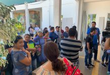 Vendedores ambulantes se plantan afuera de presidencia tras multa de Oficialía Mayor